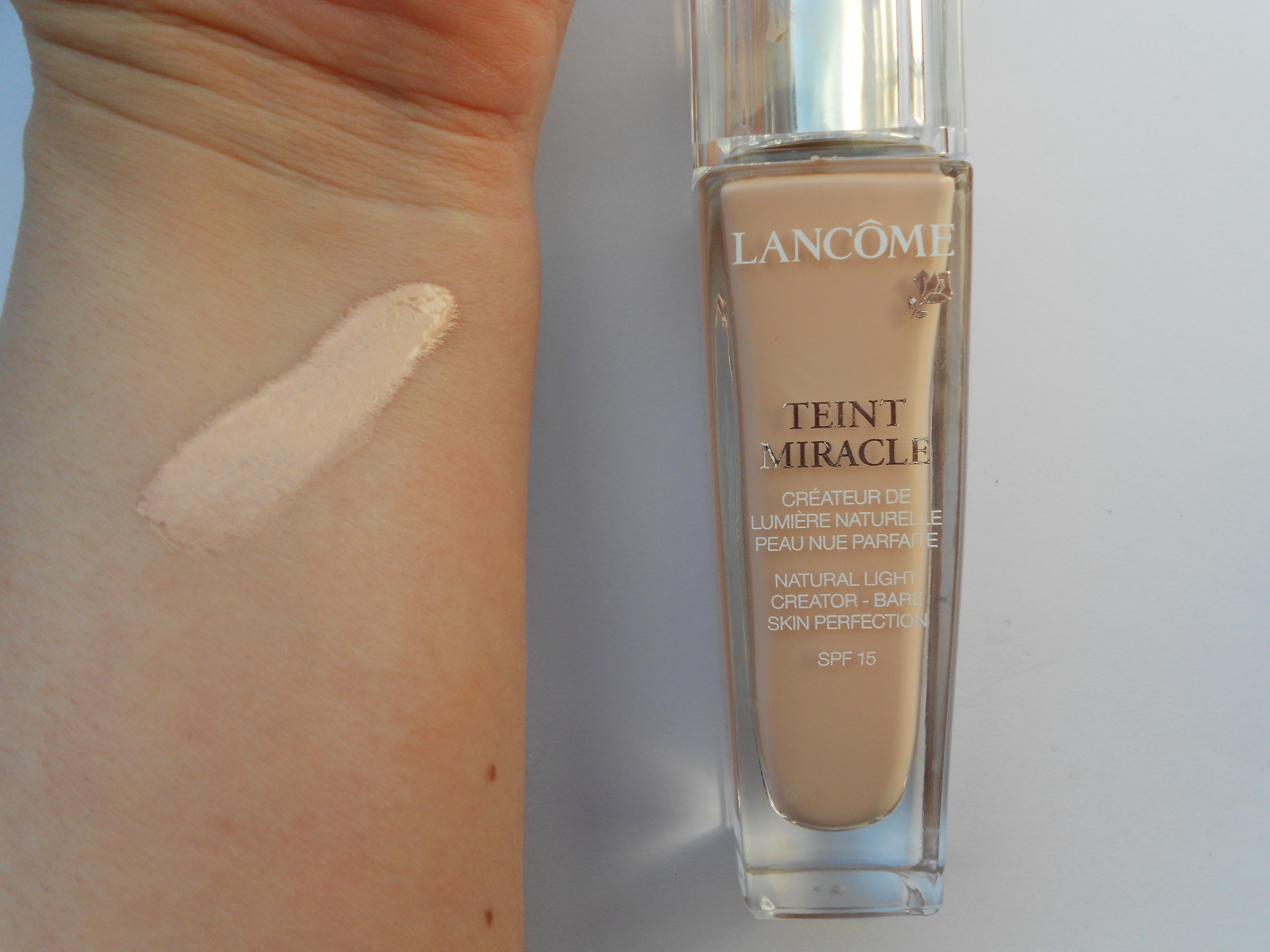 Foundations Round-Up: A Whiter Shade of. lancome teint miracle 007. 